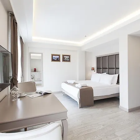 Otel Perla Galata 3*