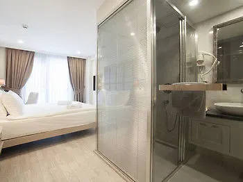 Perla Galata מלון 3*