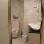 Perla Galata 3*